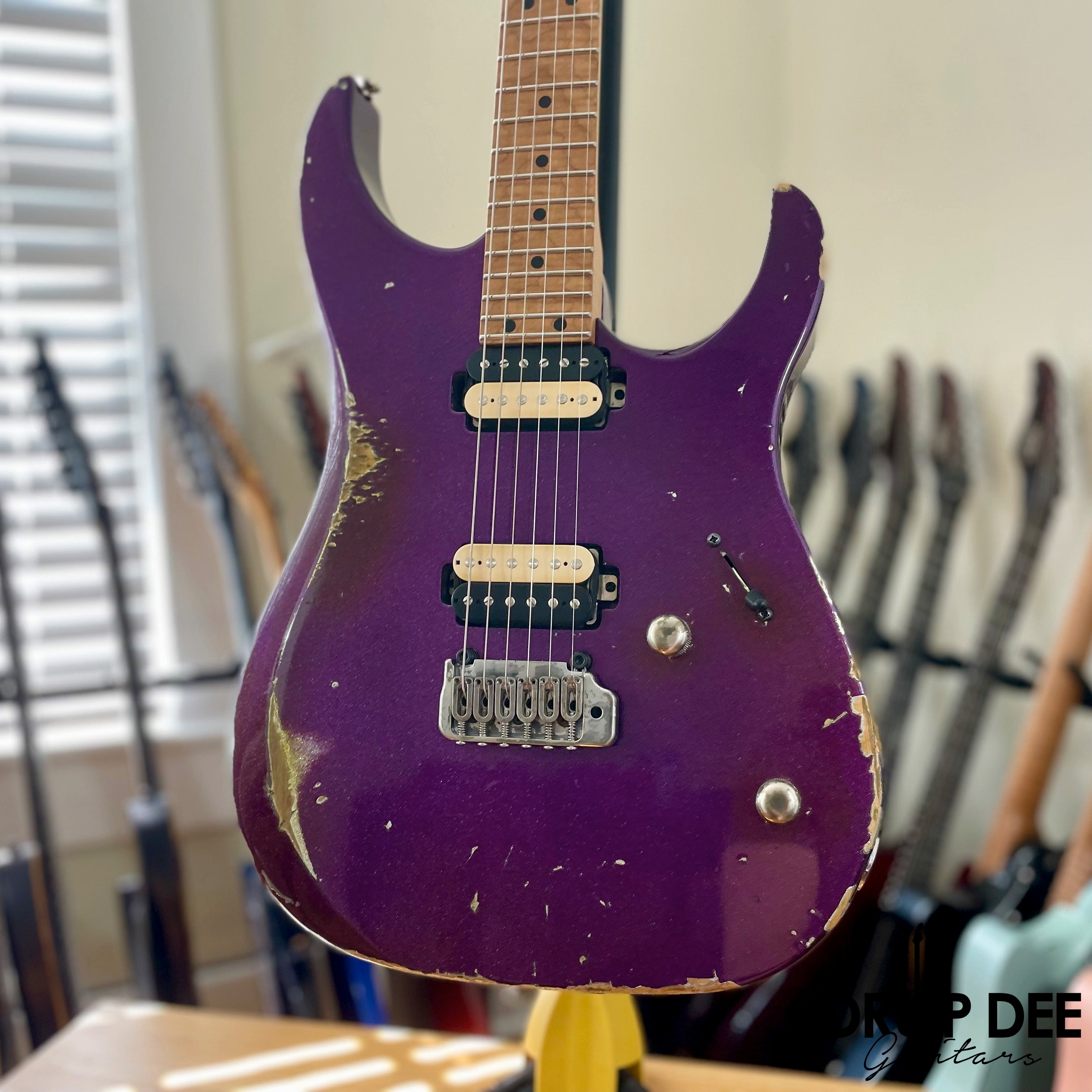LsL Instruments XT4 "Hammer" Electric Guitar w/ Case - Purple Sparkle
