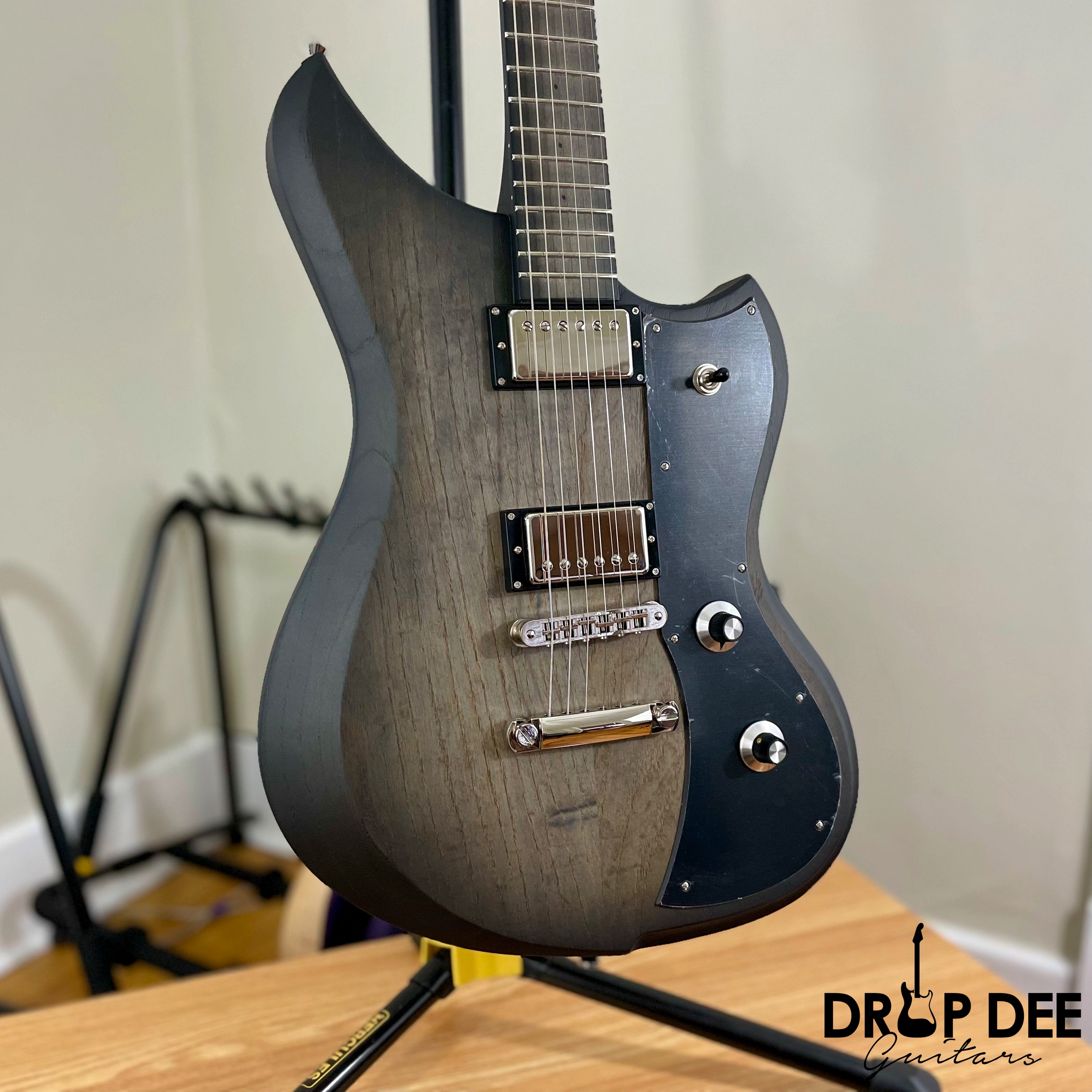 Dunable USA Custom Shop Yeti Electric Guitar w/ Case