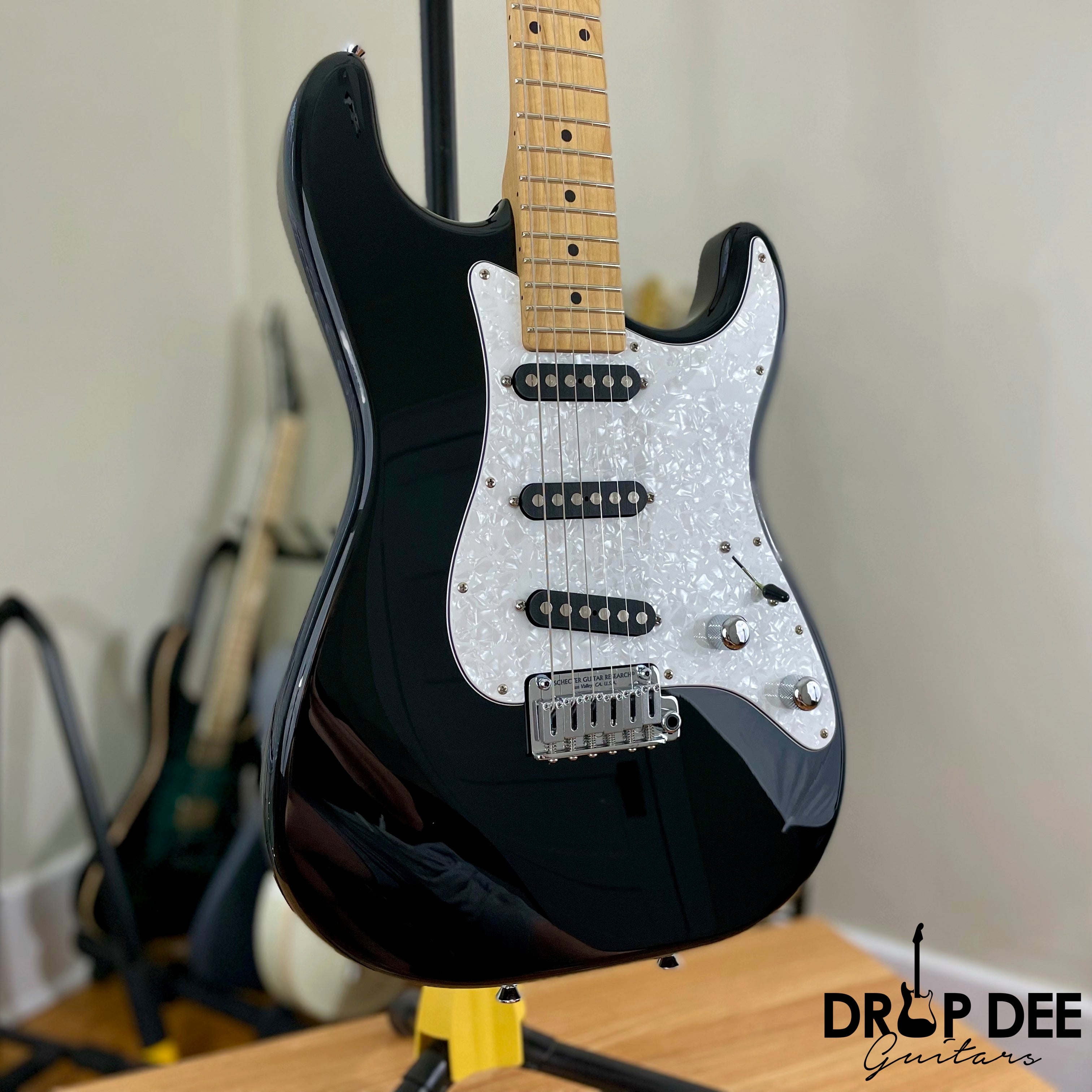 Schecter Custom Shop Traditional Electric Guitar w/ Case