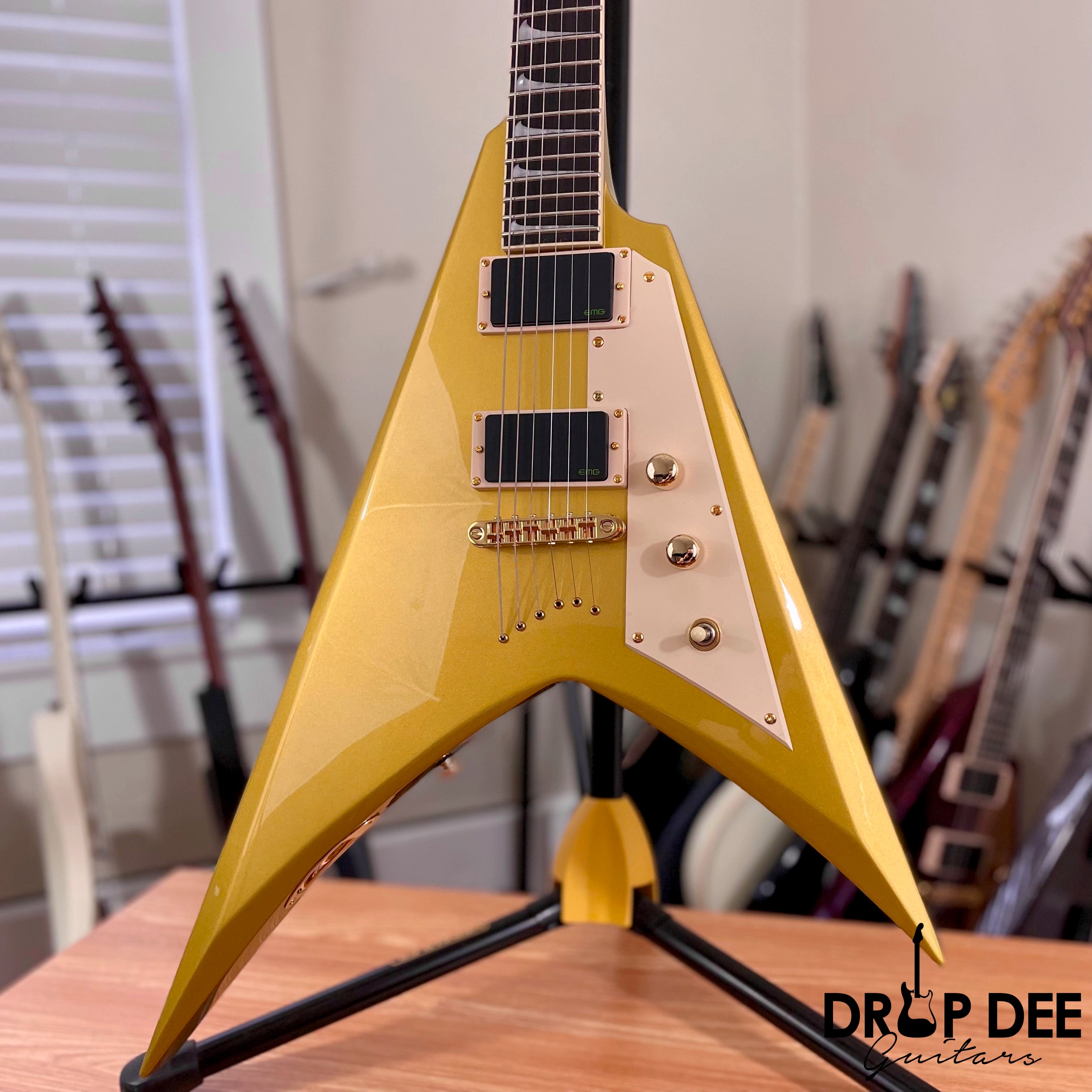 ESP LTD Kirk Hammett Signature KH-V Electric Guitar w/ Case - Metallic Gold