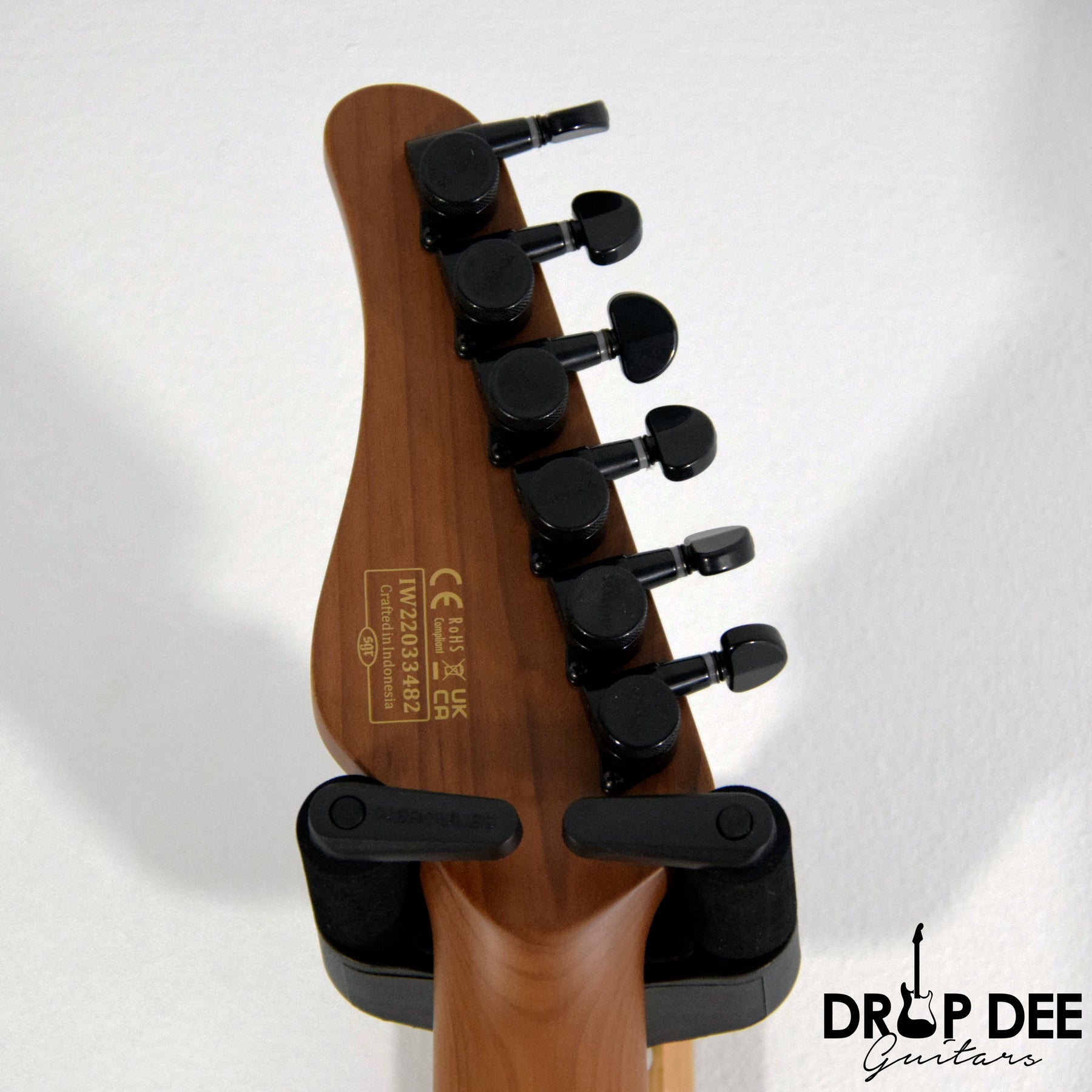 Schecter Traditional Pro Electric Guitar