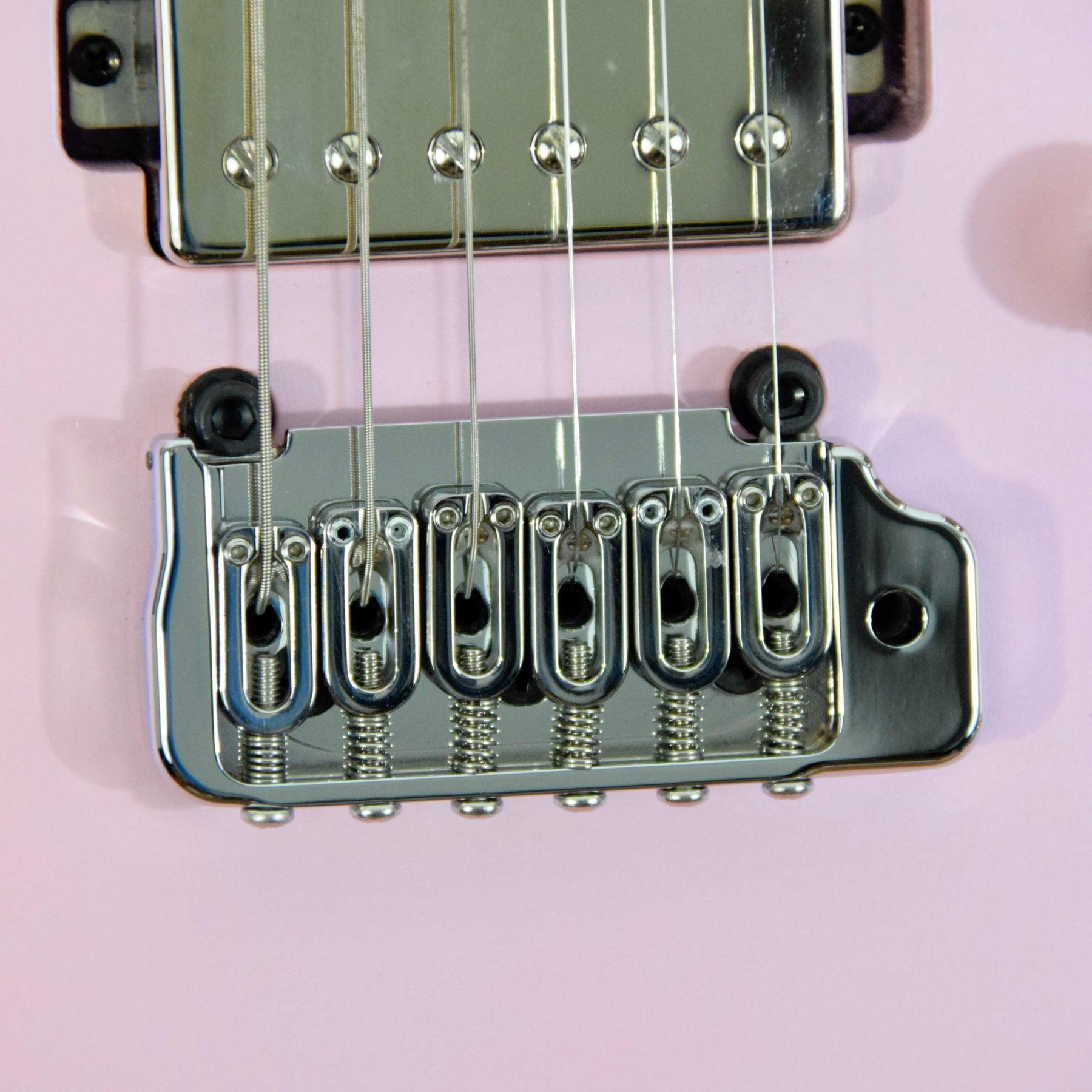 LsL Instruments One Series XT4 Electric Guitar w/ Case