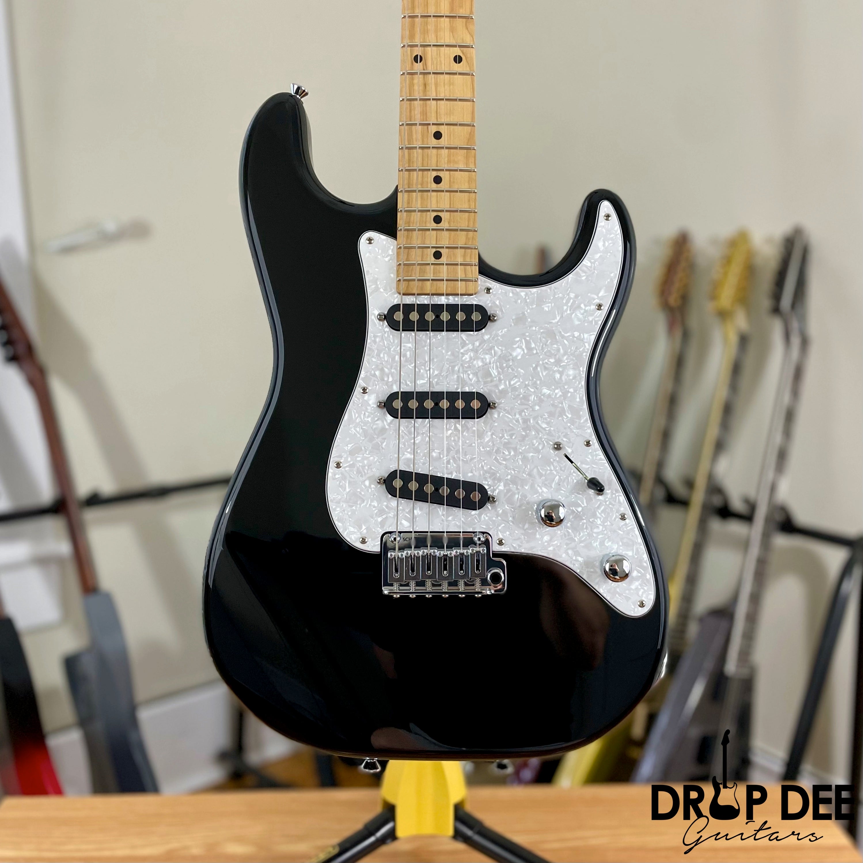 Schecter Custom Shop Traditional Electric Guitar w/ Case