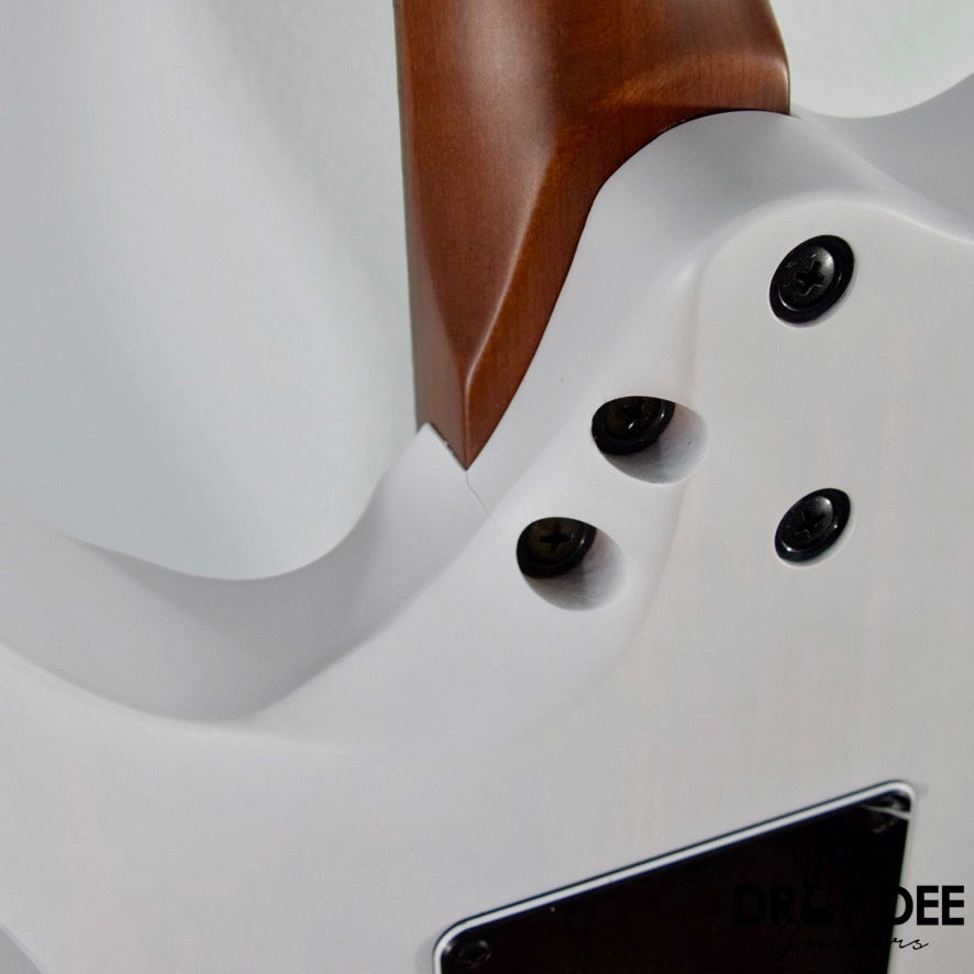 Balaguer Standard Series Diablo Evertune Electric Guitar w/ Bag