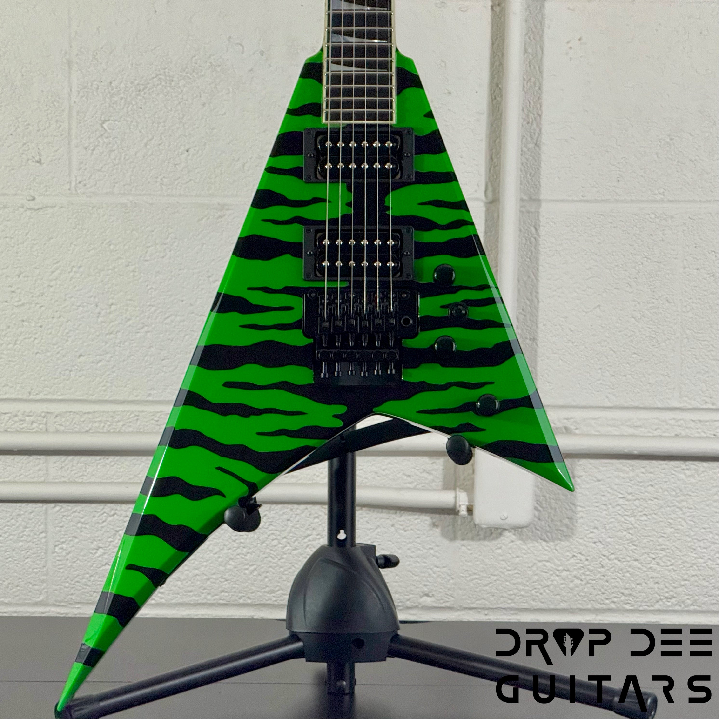 Jackson USA Custom Shop Rhoads RR24 FR Electric Guitar w/ Case - Slime Green Bengal