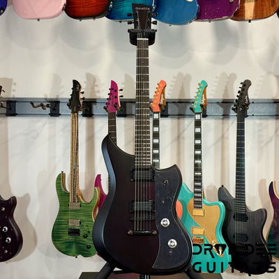 Dunable USA Custom Shop Yeti Electric Guitar w/ Case - Trans Purple