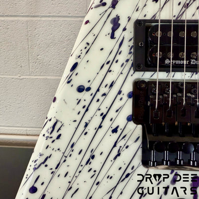Jackson Custom Shop King V Electric Guitar w/ Case - Blood Splatter