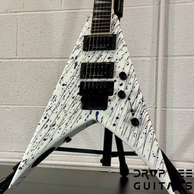 Jackson Custom Shop King V Electric Guitar w/ Case - Blood Splatter