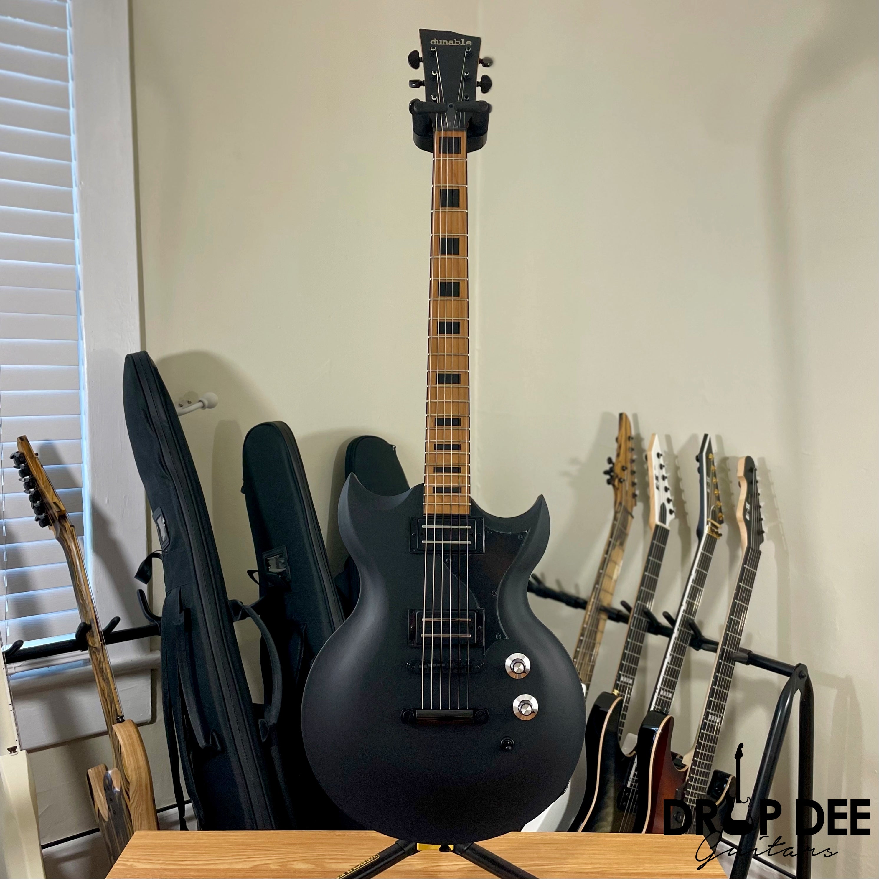 Dunable USA Custom Shop Minotaur Electric Guitar w/ Case