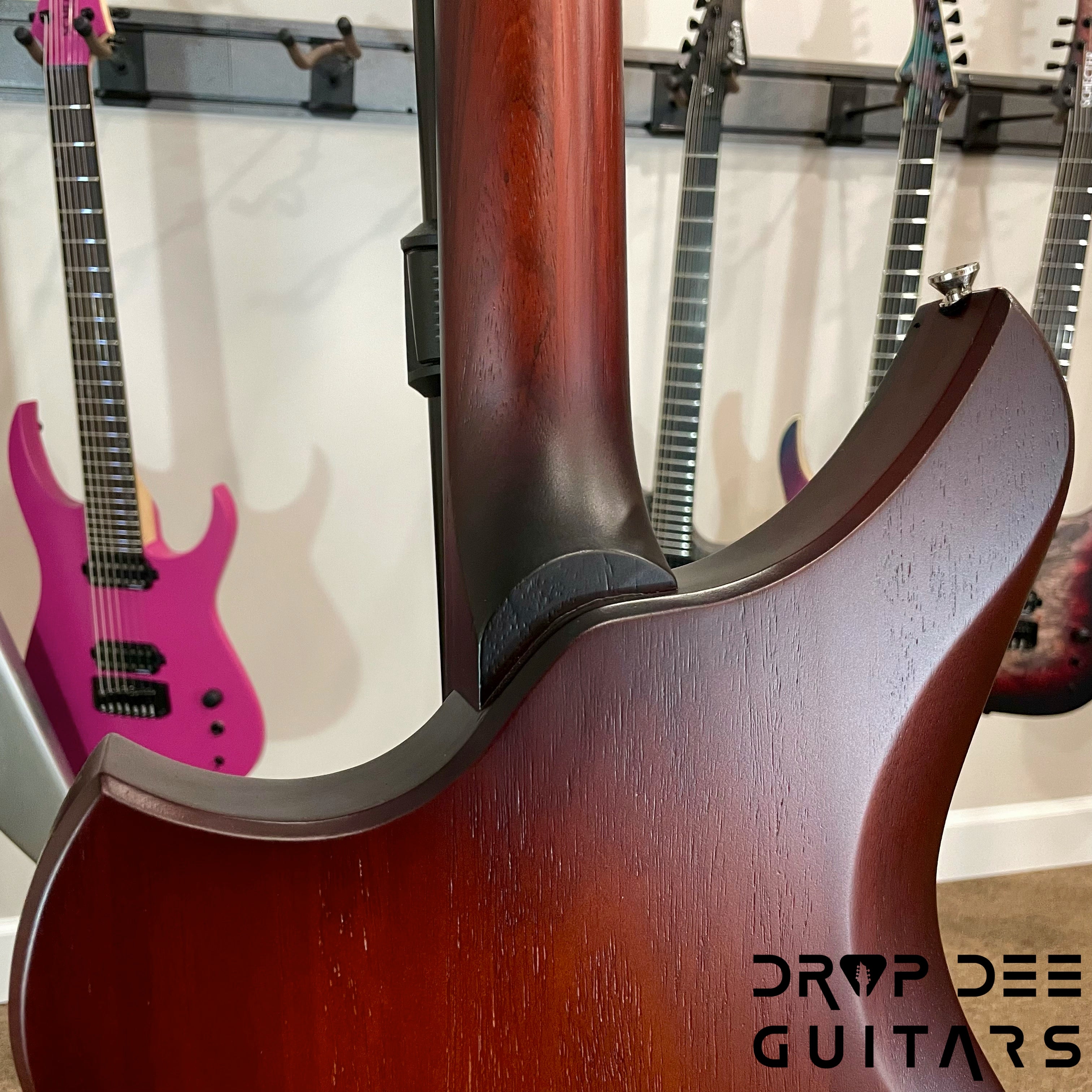 Dunable USA Custom Shop Yeti Electric Guitar w/ Case (4388)