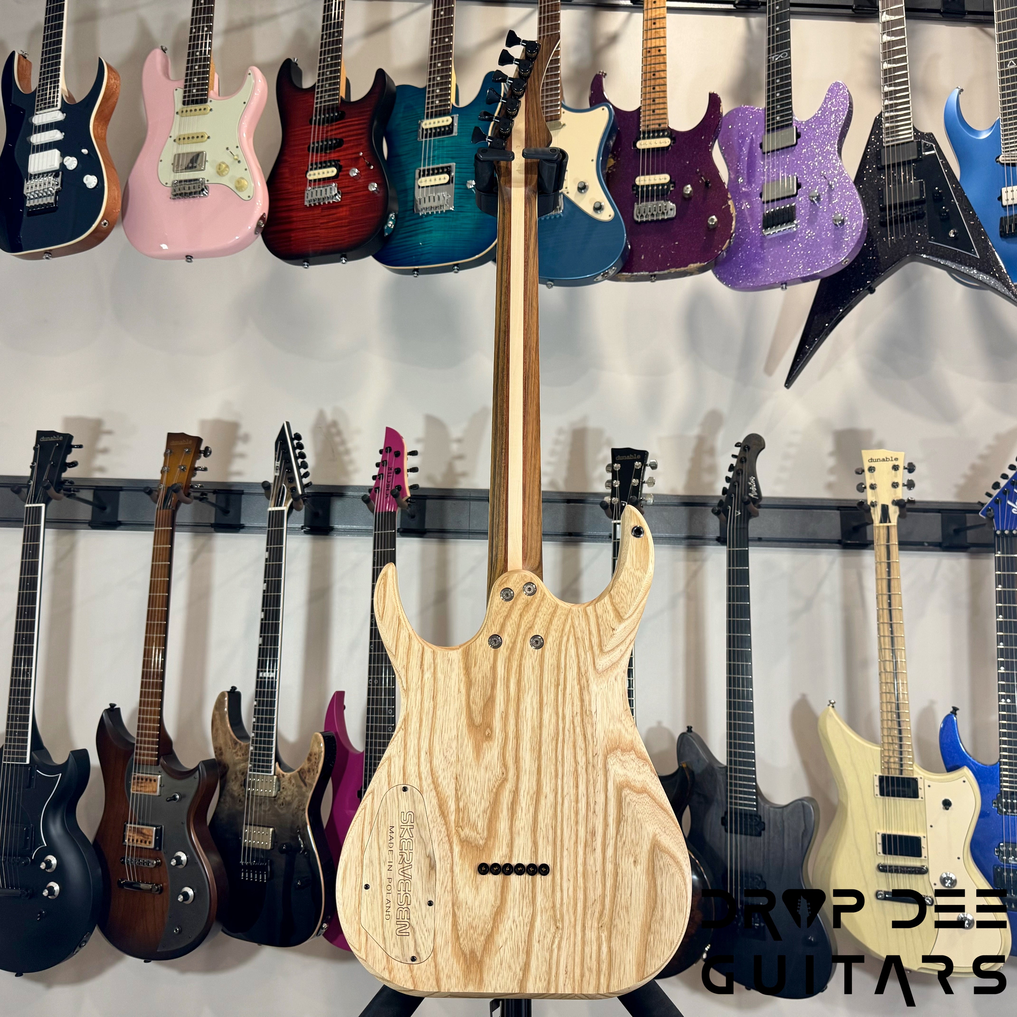 Skervesen Raptor 6 Baritone Electric Guitar w/ Case