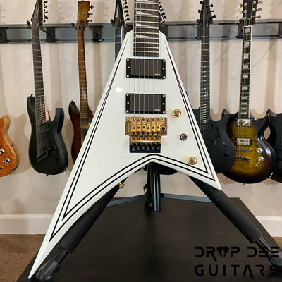Jackson MJ Series Rhoads RR24MG Electric Guitar w/ Case - White with Black Pinstripes