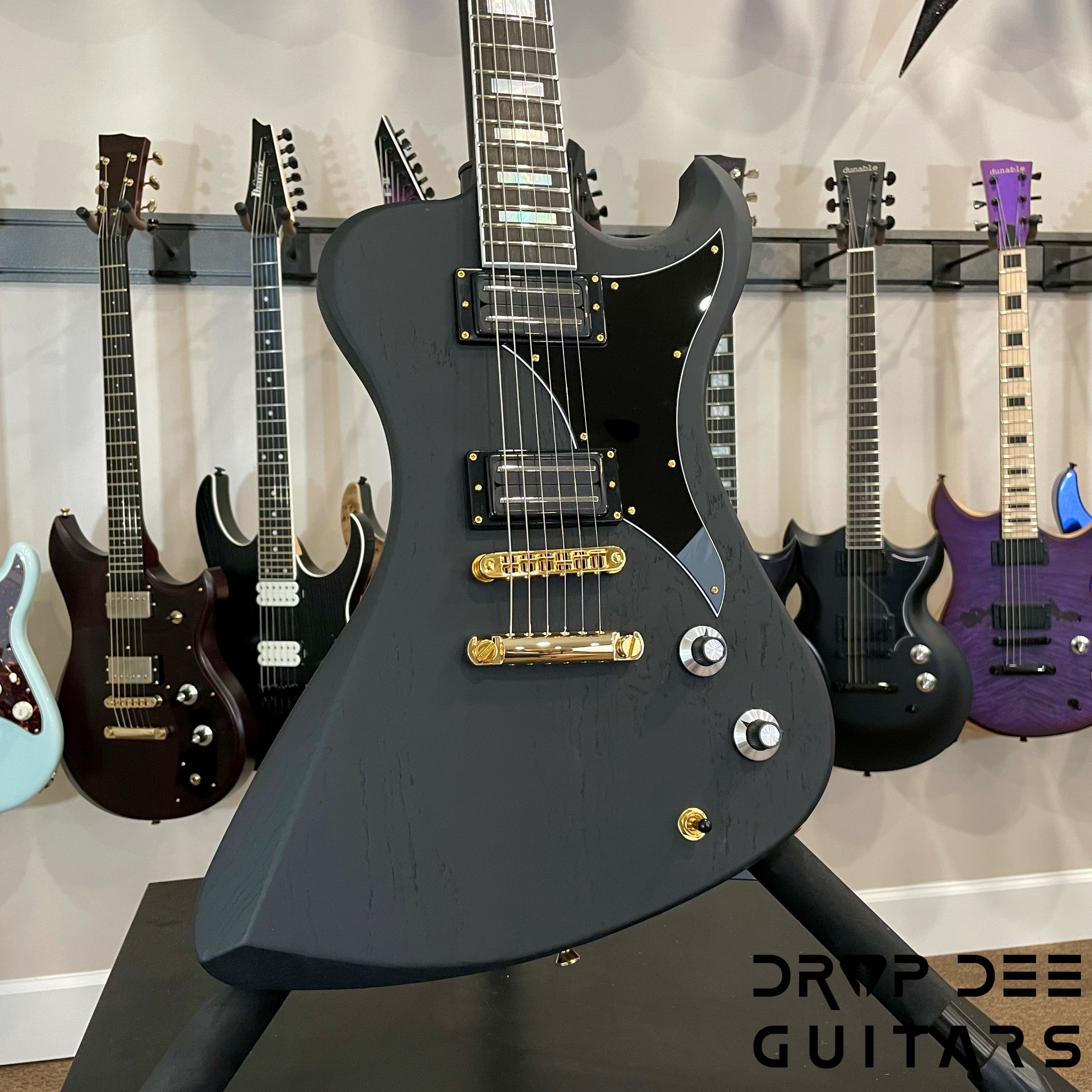 Dunable USA Custom Shop R2 Standard Electric Guitar w/ Case