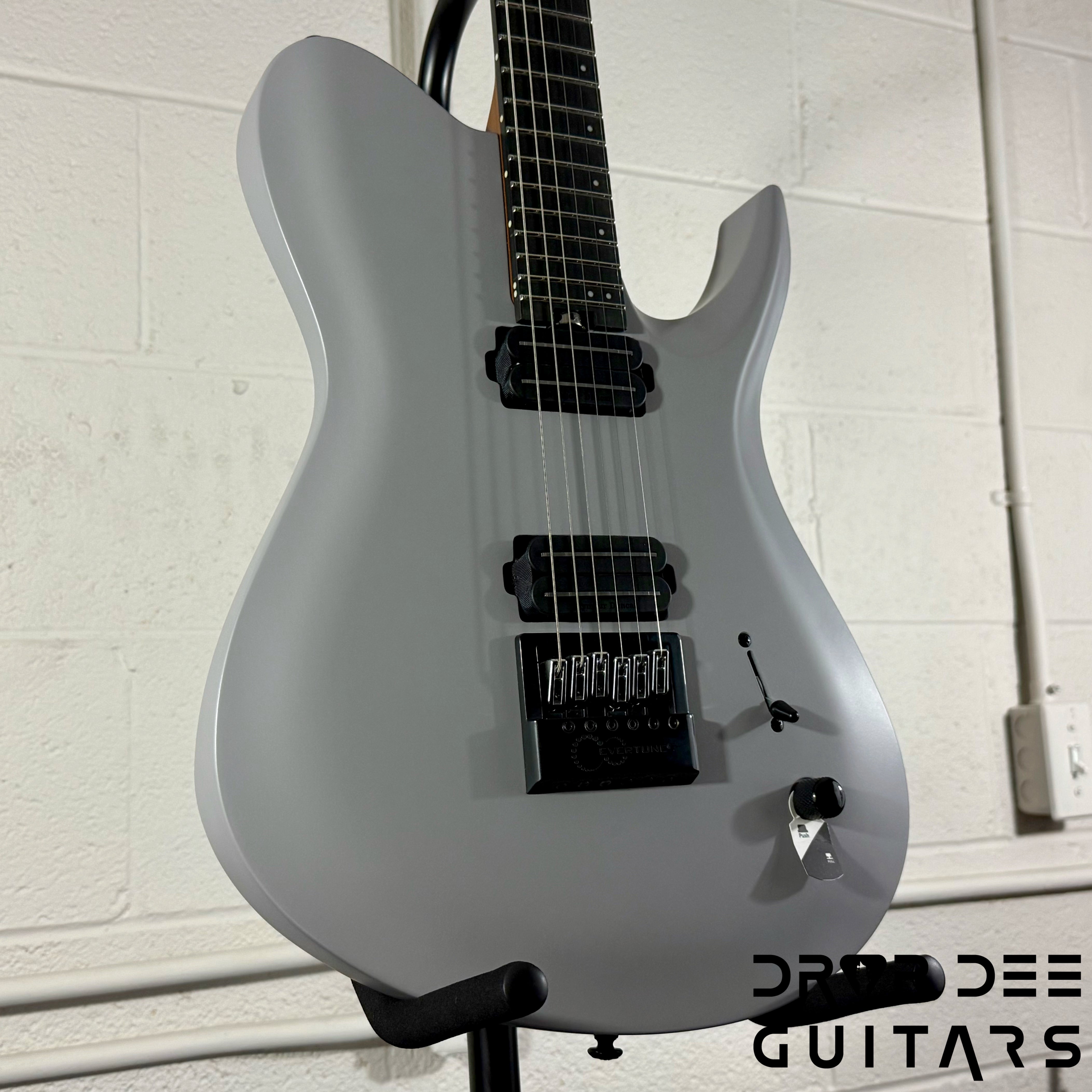 Balaguer Select Series Seraph Evertune Electric Guitar w/ Bag - Satin Space Gray