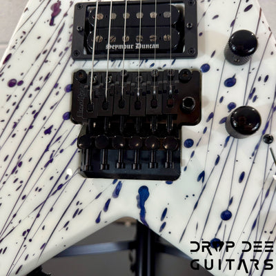 Jackson Custom Shop King V Electric Guitar w/ Case - Blood Splatter