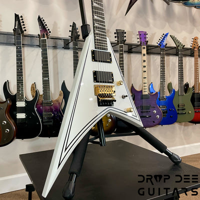 Jackson MJ Series Rhoads RR24MG Electric Guitar w/ Case - White with Black Pinstripes