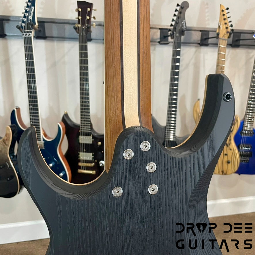 Skervesen Raptor 7 7-String Electric Guitar w/ Case