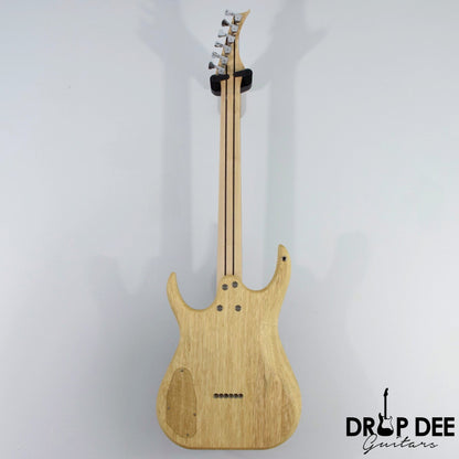 Skervesen Mirage 6 Electric Guitar w/ Case (1410)