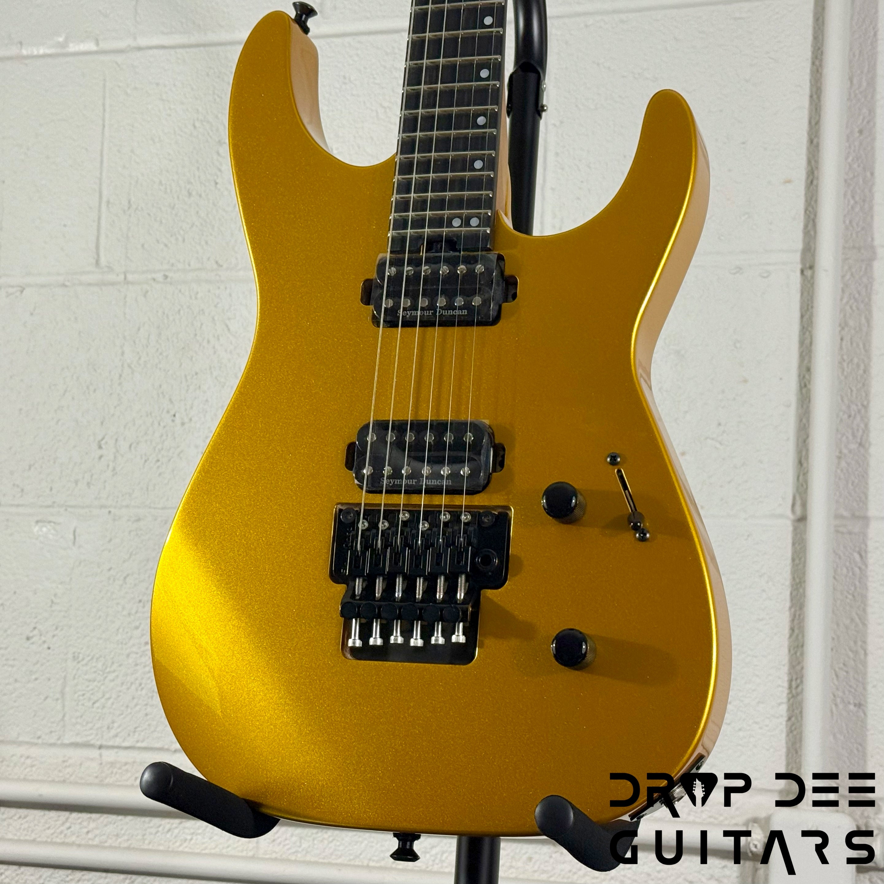 Jackson American Series Limited Edition Virtuoso Electric Guitar w/ Case - Gold Rush