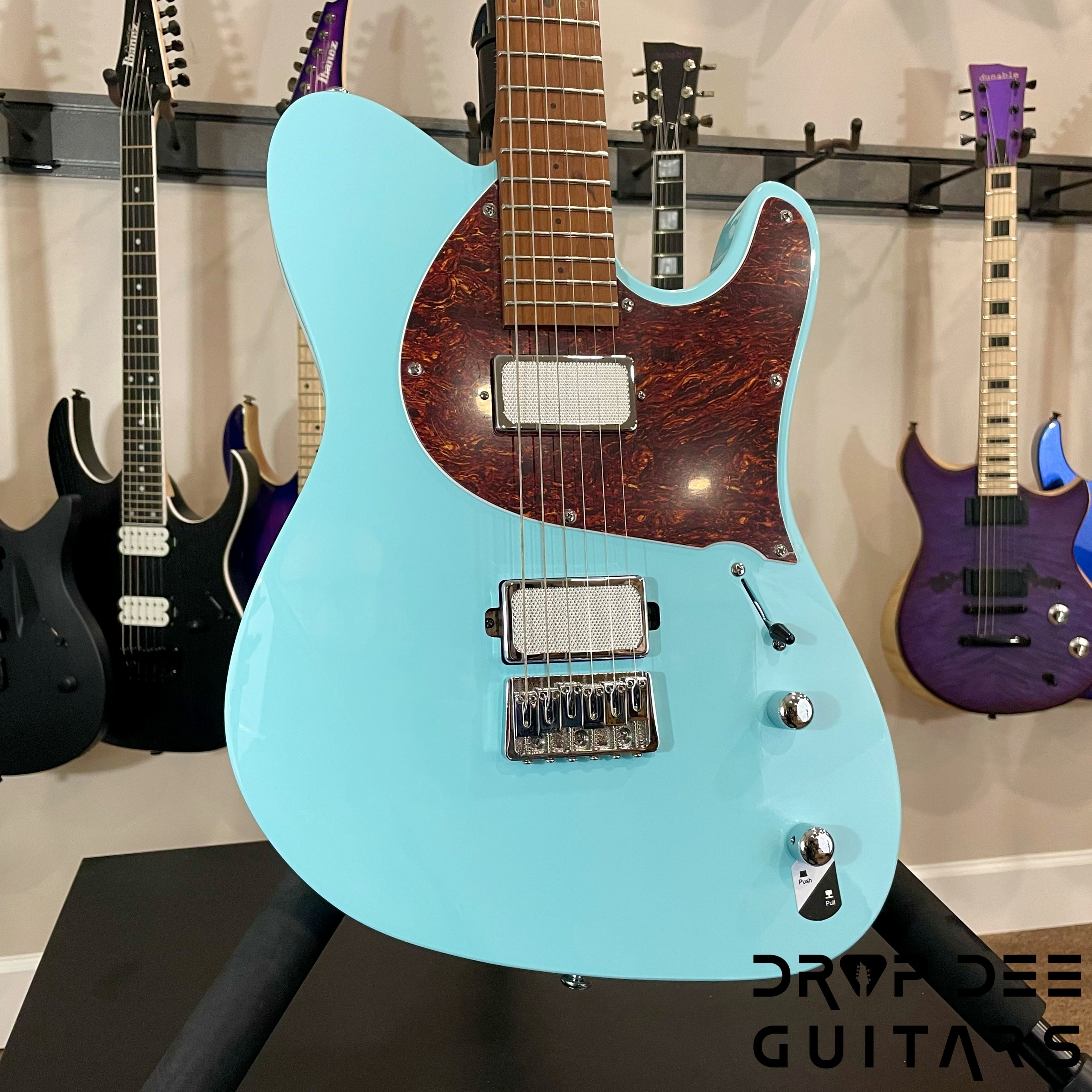 Balaguer Standard Series Thicket Electric Guitar w/ Bag