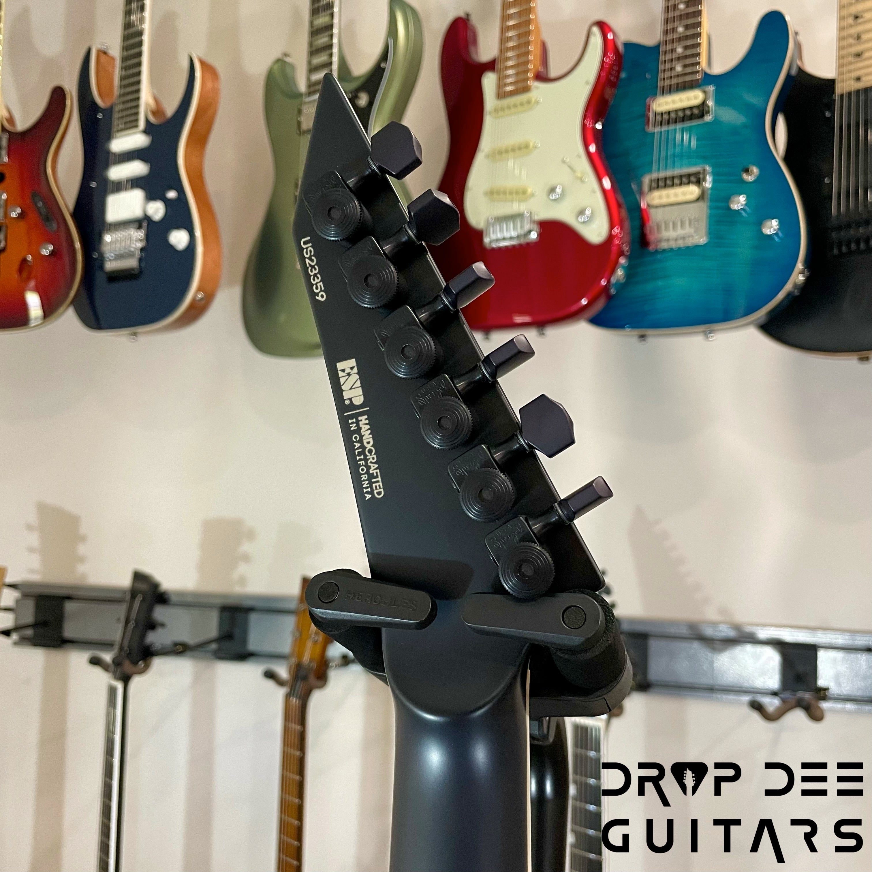 ESP USA V-II NT Electric Guitar w/ Case