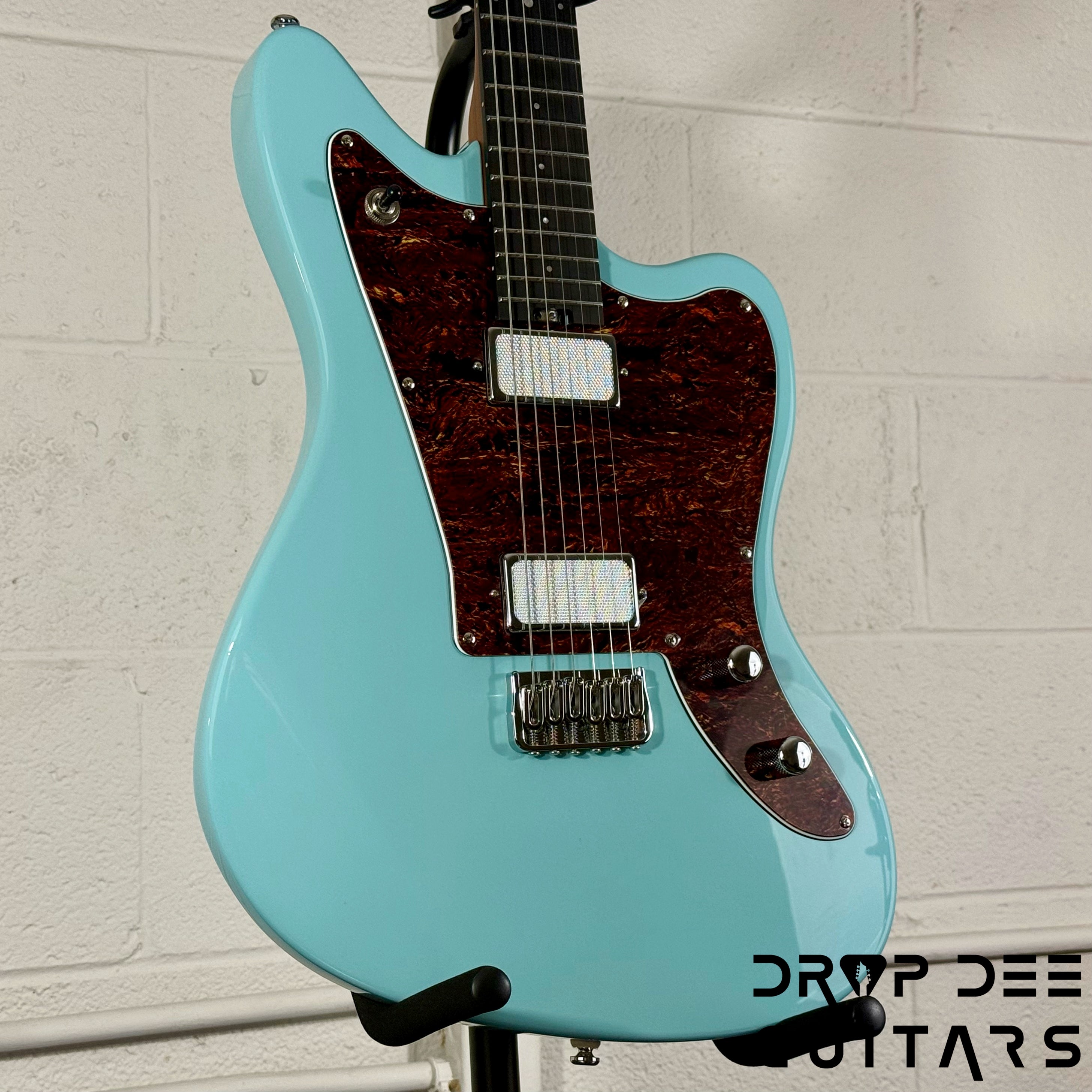 Balaguer 10th Anniversary Growler Classic Electric Guitar w/ Case - Sky Blue Gloss