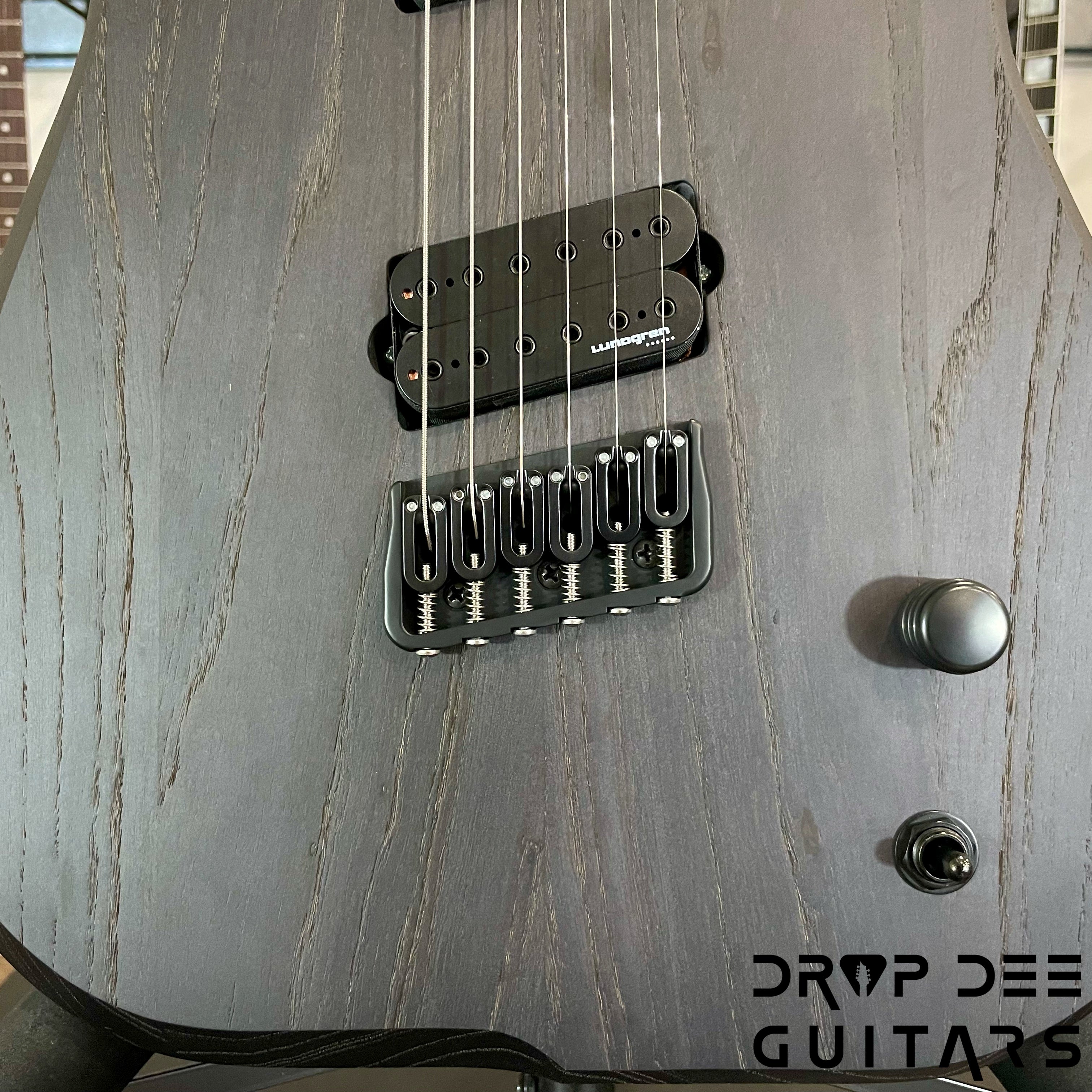 Skervesen Raptor 6 Multiscale Electric Guitar w/ Case