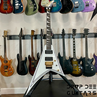 Jackson MJ Series Rhoads RR24MG Electric Guitar w/ Case - White with Black Pinstripes
