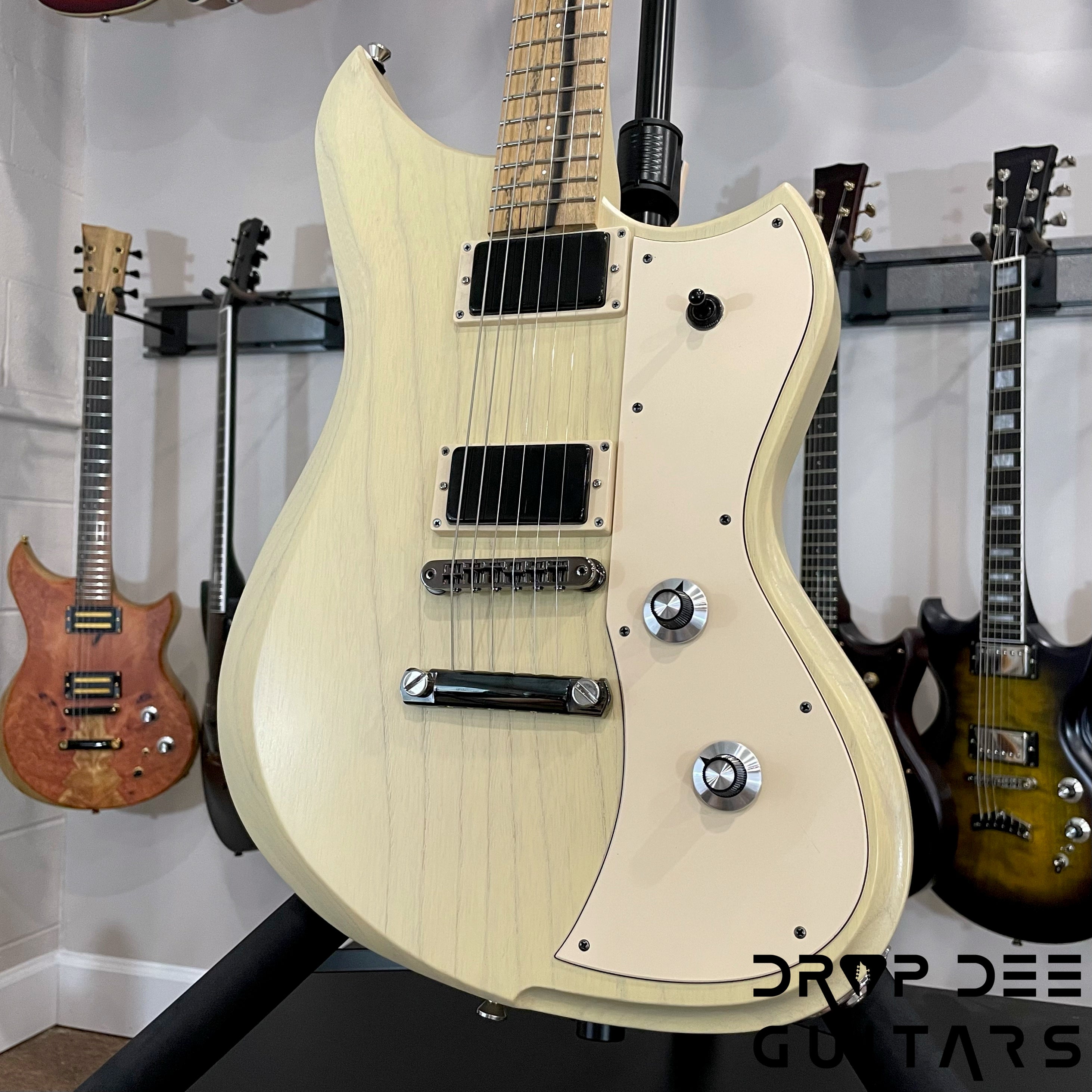 Dunable USA Custom Shop Yeti Electric Guitar w/ Case
