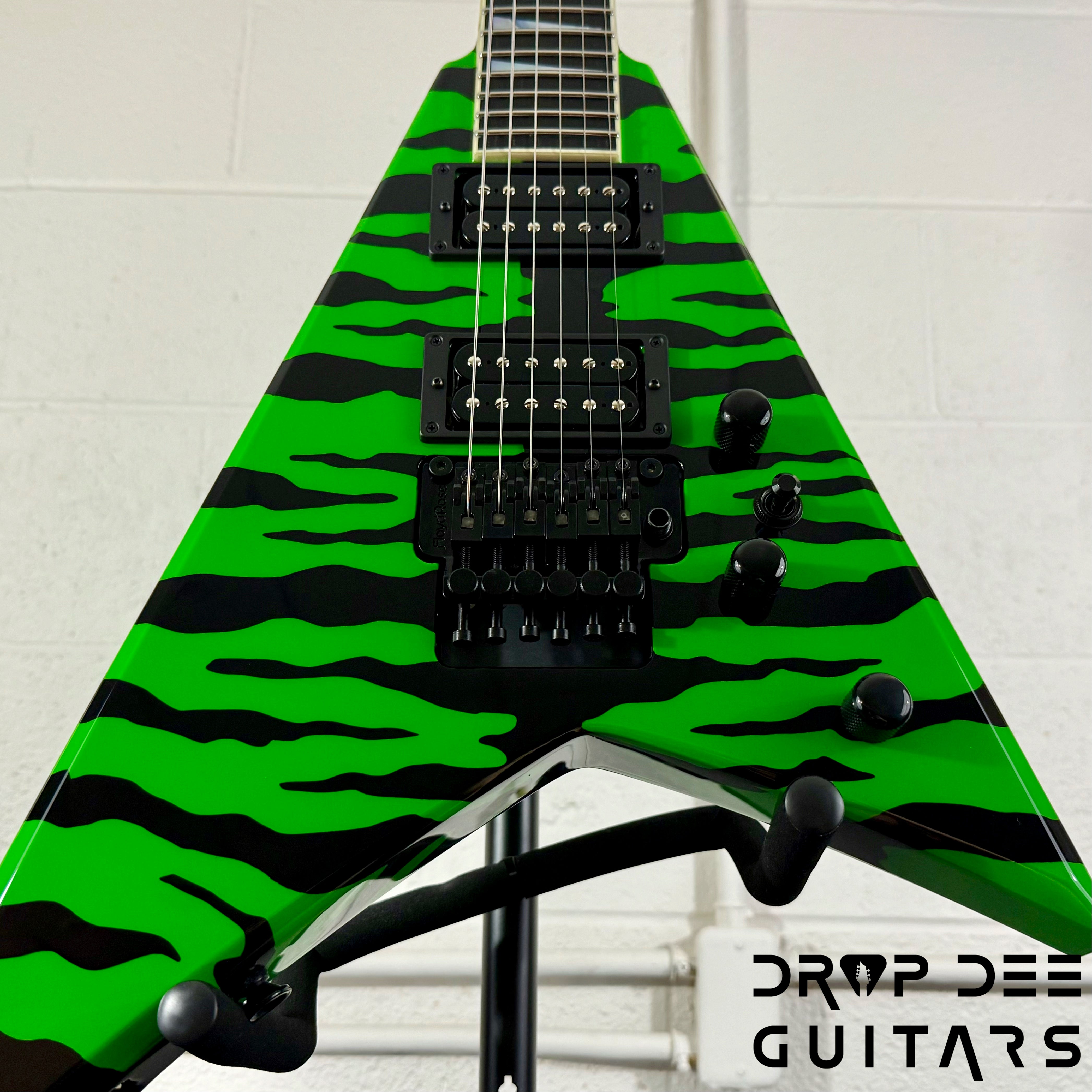 Jackson USA Custom Shop Rhoads RR24 FR Electric Guitar w/ Case - Slime Green Bengal