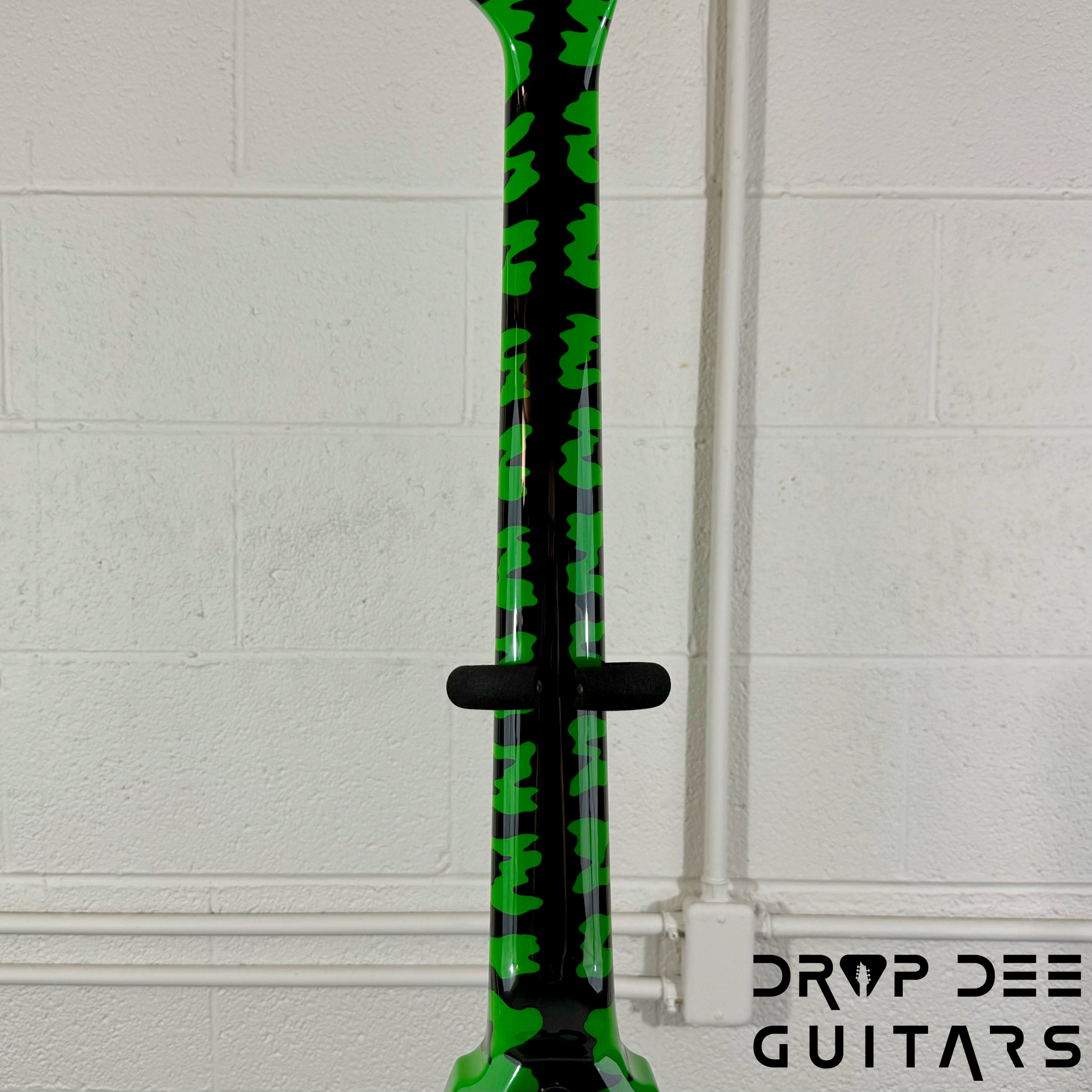 Jackson USA Custom Shop Rhoads RR24 FR Electric Guitar w/ Case - Slime Green Bengal