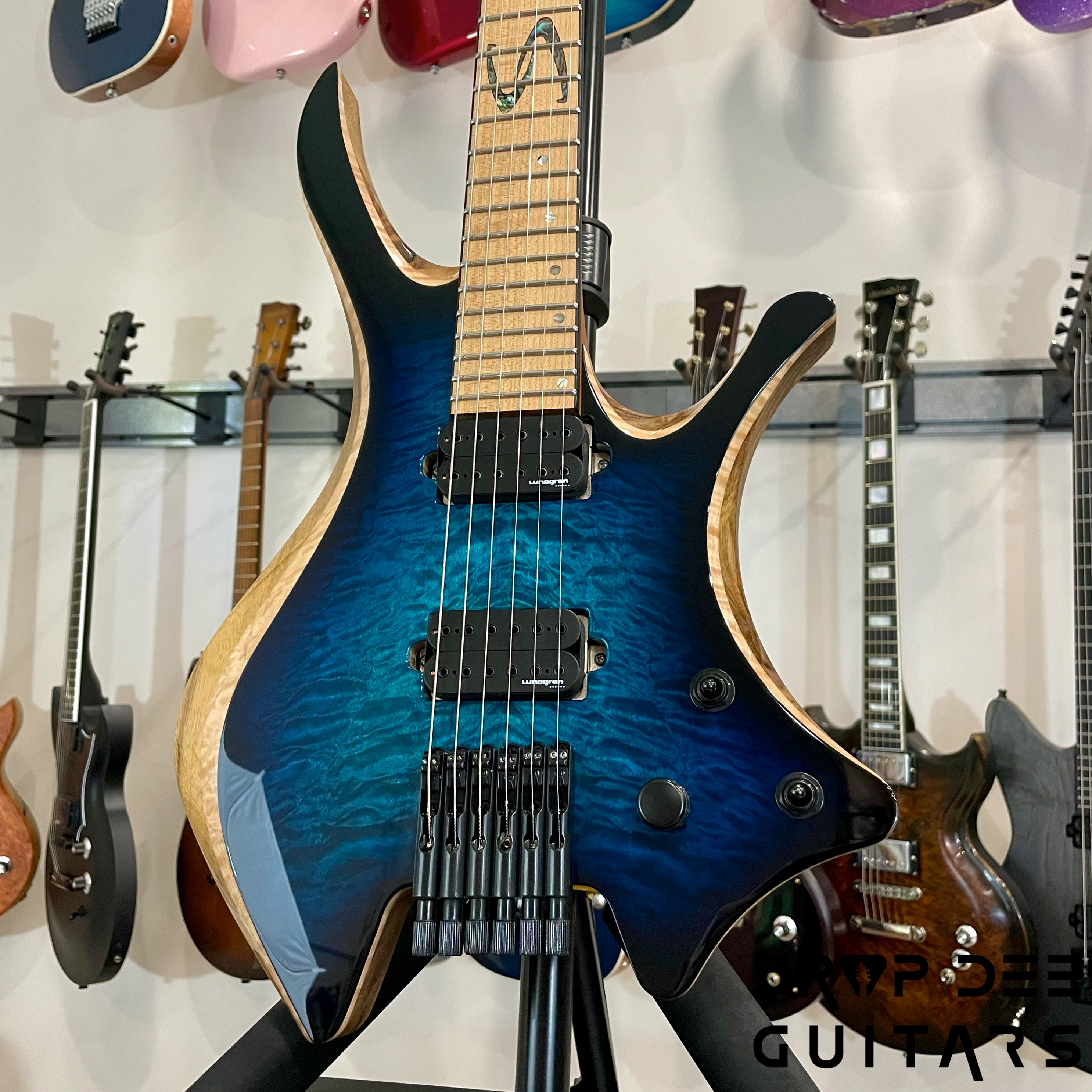 Skervesen Shoggie 6 Headless Electric Guitar w/ Bag