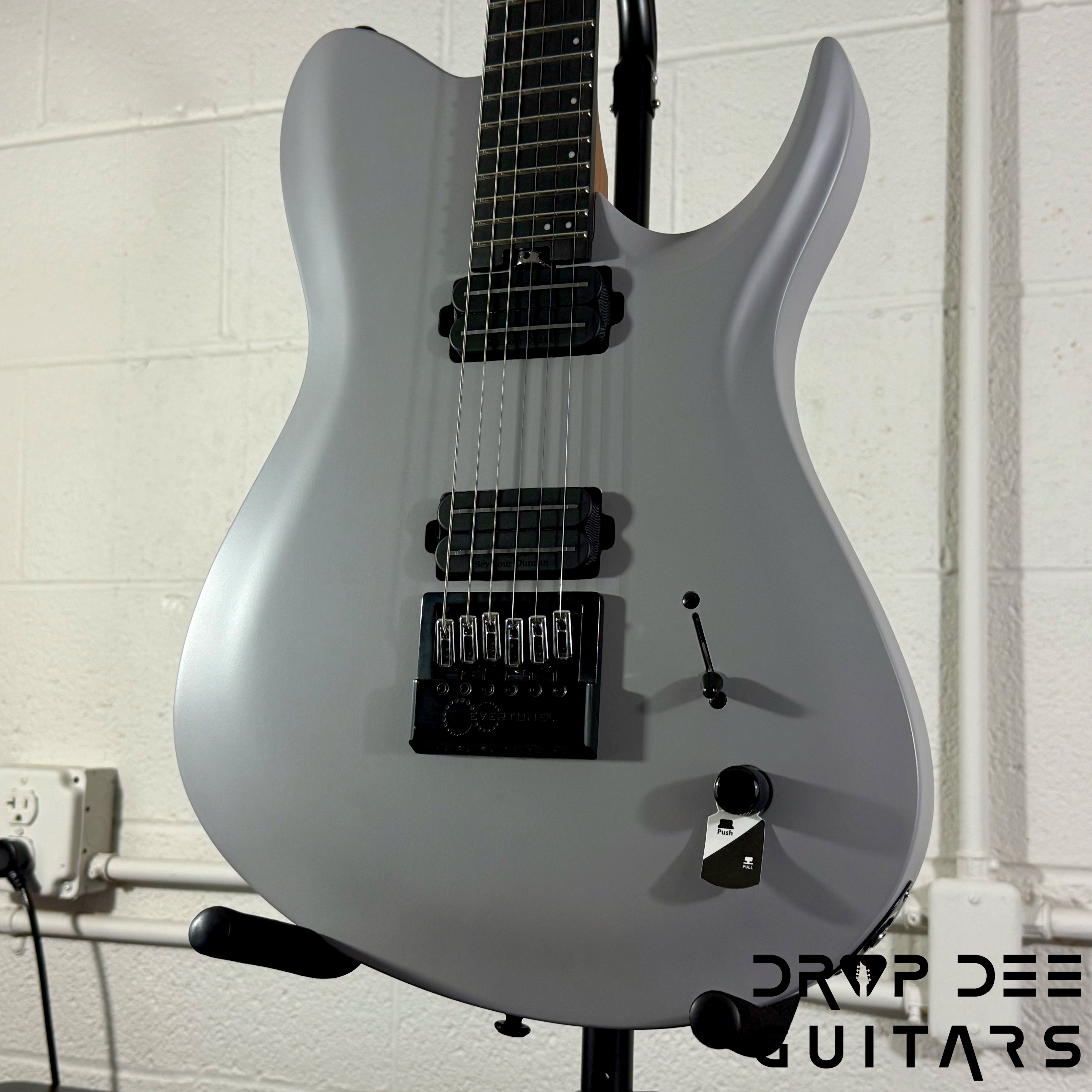 Balaguer Select Series Seraph Evertune Electric Guitar w/ Bag - Satin Space Gray