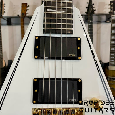 Jackson MJ Series Rhoads RR24MG Electric Guitar w/ Case - White with Black Pinstripes