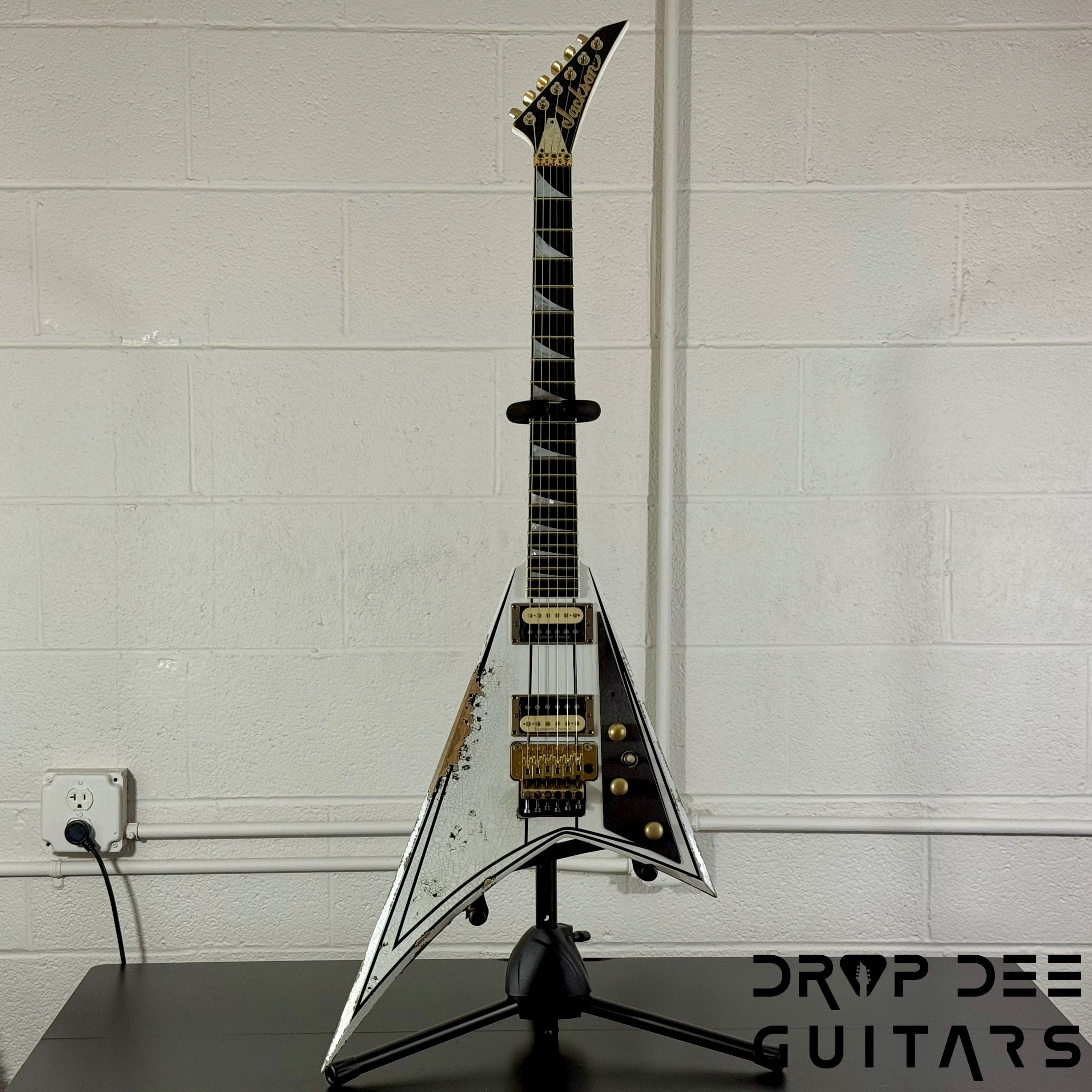 Jackson USA Custom Shop Special Edition Rhoads Electric Guitar w/ Case - Snow White w/ Black Vintage Pinstripes, Nitro-Tour Heavy Relic