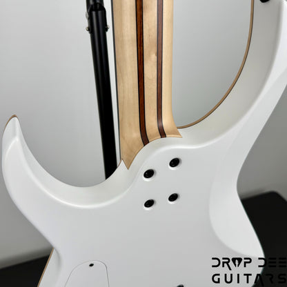 Infinia Ceres 6 Electric Guitar w/ Bag - Scarlet Halo