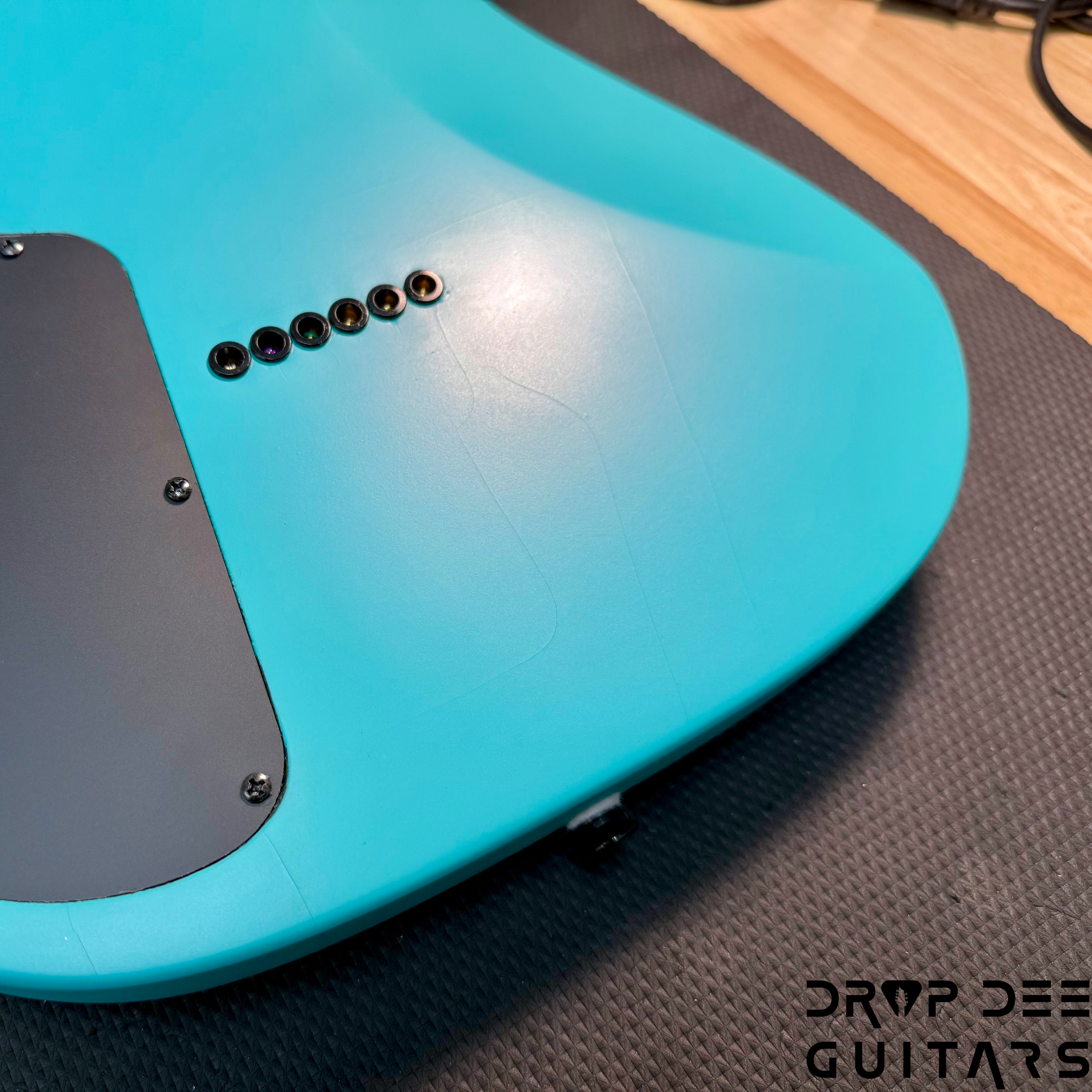 SMP Custom Shop Τρίτη Electric Guitar w/ Case - Seafoam Green