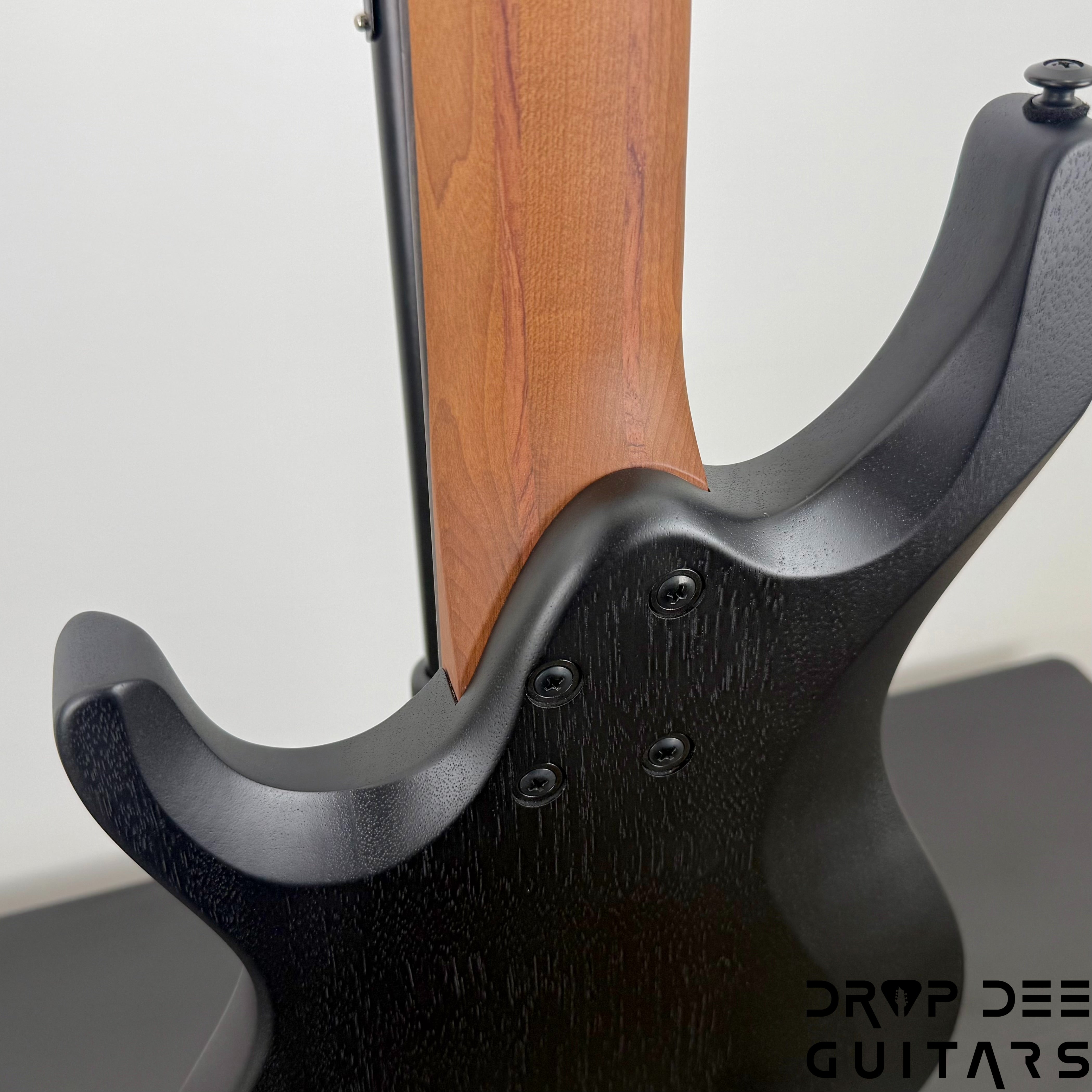 Ibanez Standard QX527B 7-String Headless Electric Guitar w/ Bag - Weathered Black