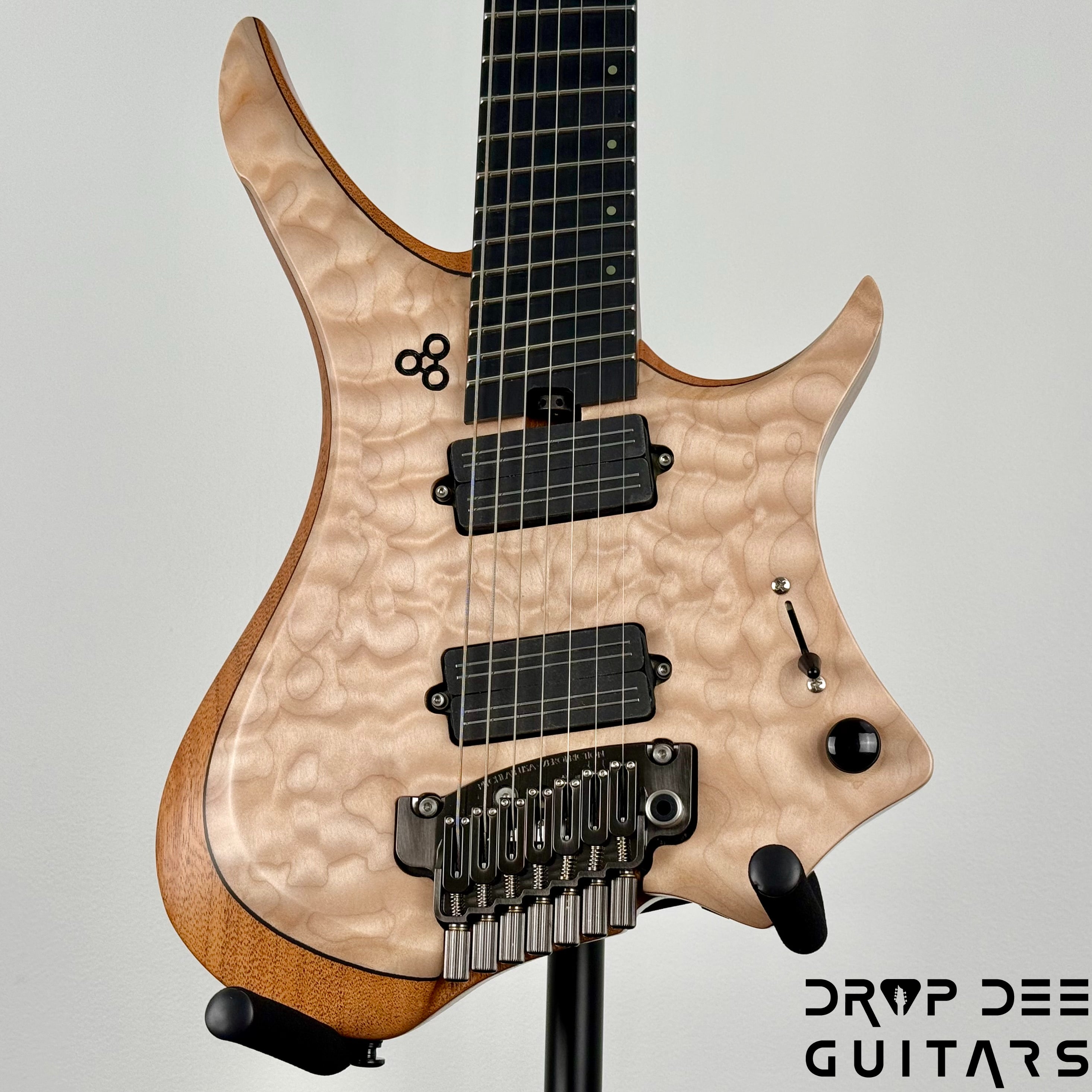GOC USA Ilumina 7 Trem Multiscale Headless 7-String Electric Guitar w/ Case - Natural