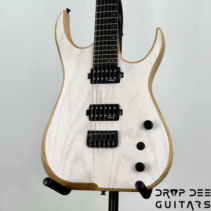 Skervesen Velociraptor 6 Electric Guitar w/ Bag (7031) - Trans White