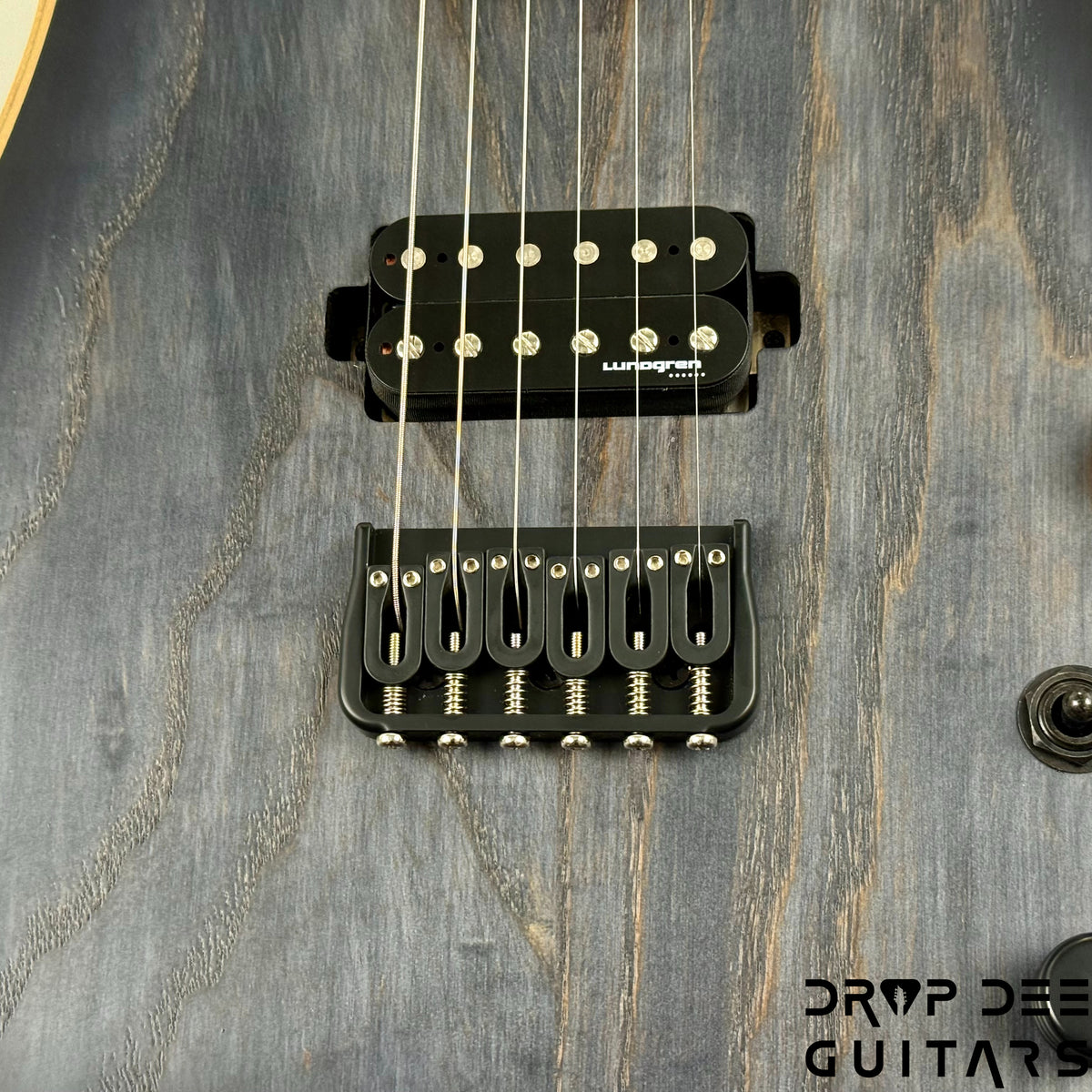 Skervesen Velociraptor 6 Electric Guitar w/ Bag (7050) - Trans Black Burst