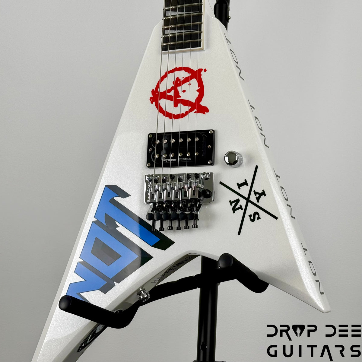 Jackson Legend Series Limited Edition Signature Scott Ian Rhoads RR22 Electric Guitar w/ Case - Pearl White