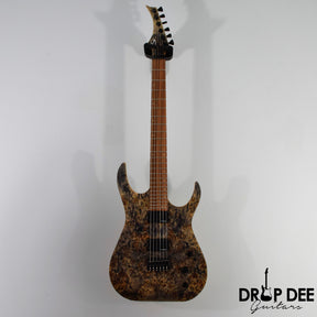 Skervesen Mirage 6 Electric Guitar w/ Case